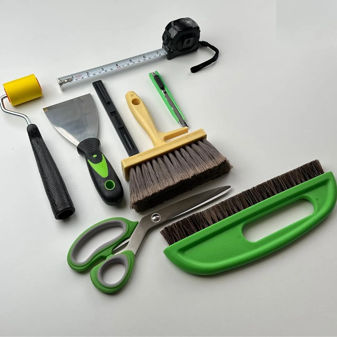 Kit de colle à papier peint – Le lot comprend un kit de 8 pièces contenant un pinceau à pâte à papier peint et un lisseur, un rouleau de couture pour papier peint, un grattoir à papier peint