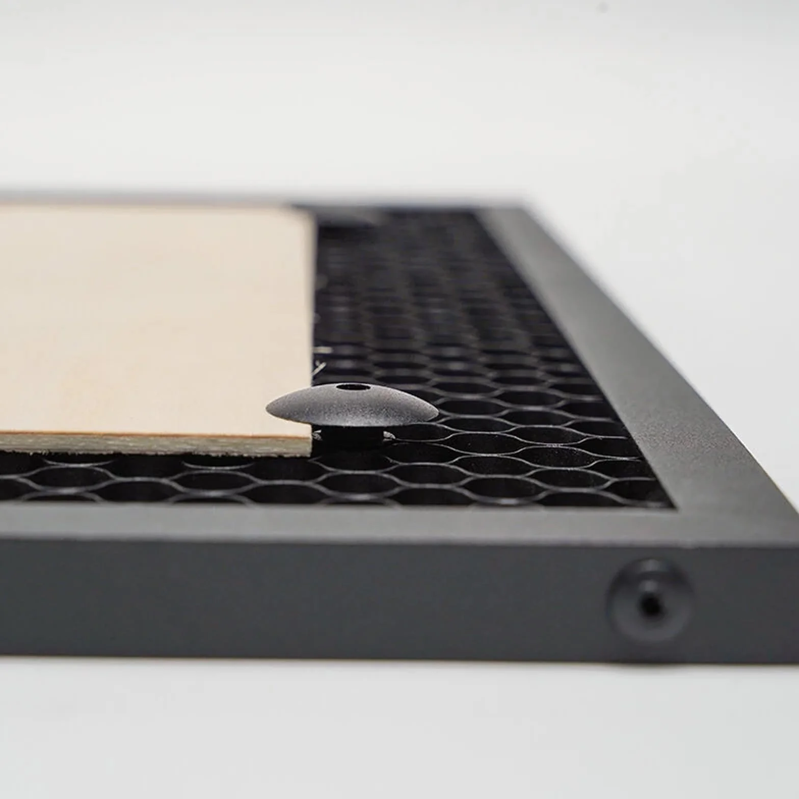 ATOMSTACK F2N Plaques laser en nid d'abeille, 300 x 300 mm, en métal, table en nid d'abeille, protection de table universelle pour machine à graver laser Swift CO2, diodes de CO2, dissipation de la