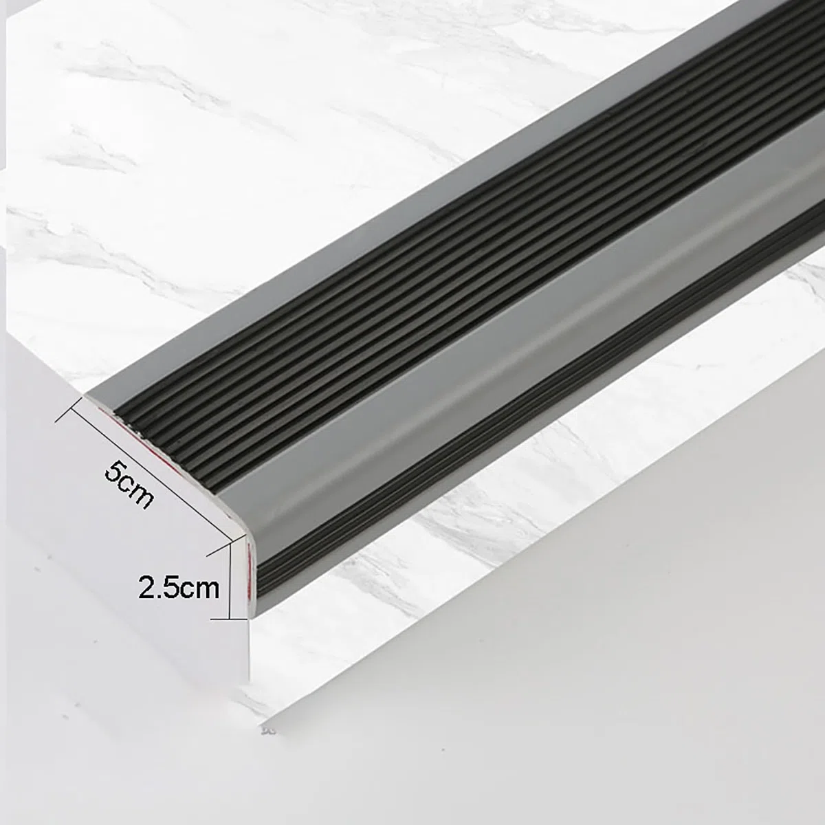 Nez De Marche D'escalier-protection Nez De Marche Caoutchouc Escalier Nez De Marche PVC 50x25mm Protections De Bord Et D'angle Nez De Marche Profilé D'escalier ( Color : Nero , Size : 4m/157.4inch )