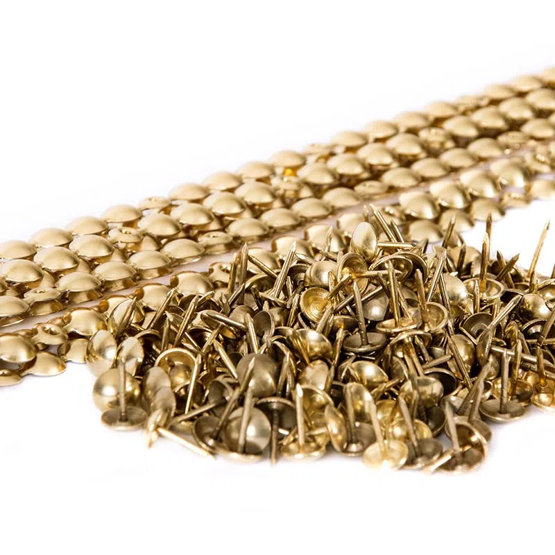 10 bandes de clous tapissier + 200 clous - Lentille Fer - Laitonné - Ø9,5mm - Clous tapissier en bande