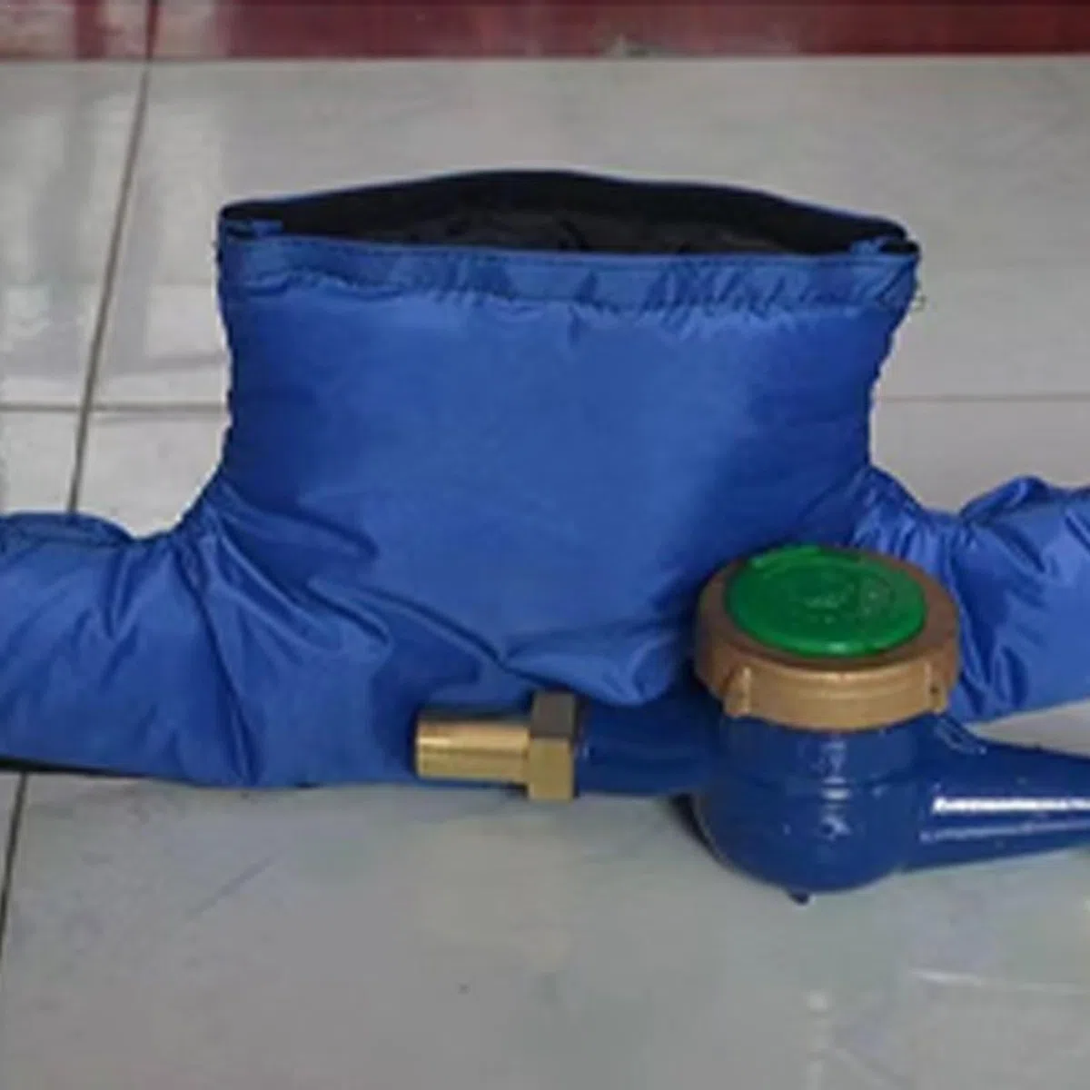 Housse isolante pour arroseur de compteur d'eau | Sac de protection contre le gel et de conservation de la chaleur | Couvre-pompe de puits résistant aux intempéries, couvercle de valve d'arrosage à 3