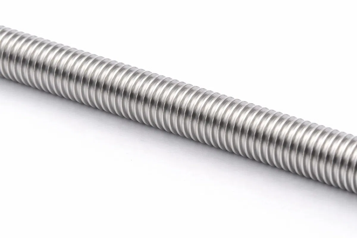 Lot de 4 tiges filetées M8 x 1 000 mm, acier inoxydable A2, filetage métrique complet DIN 975, comprend 8 rondelles inox DIN 125 et 8 écrous inox DIN 934