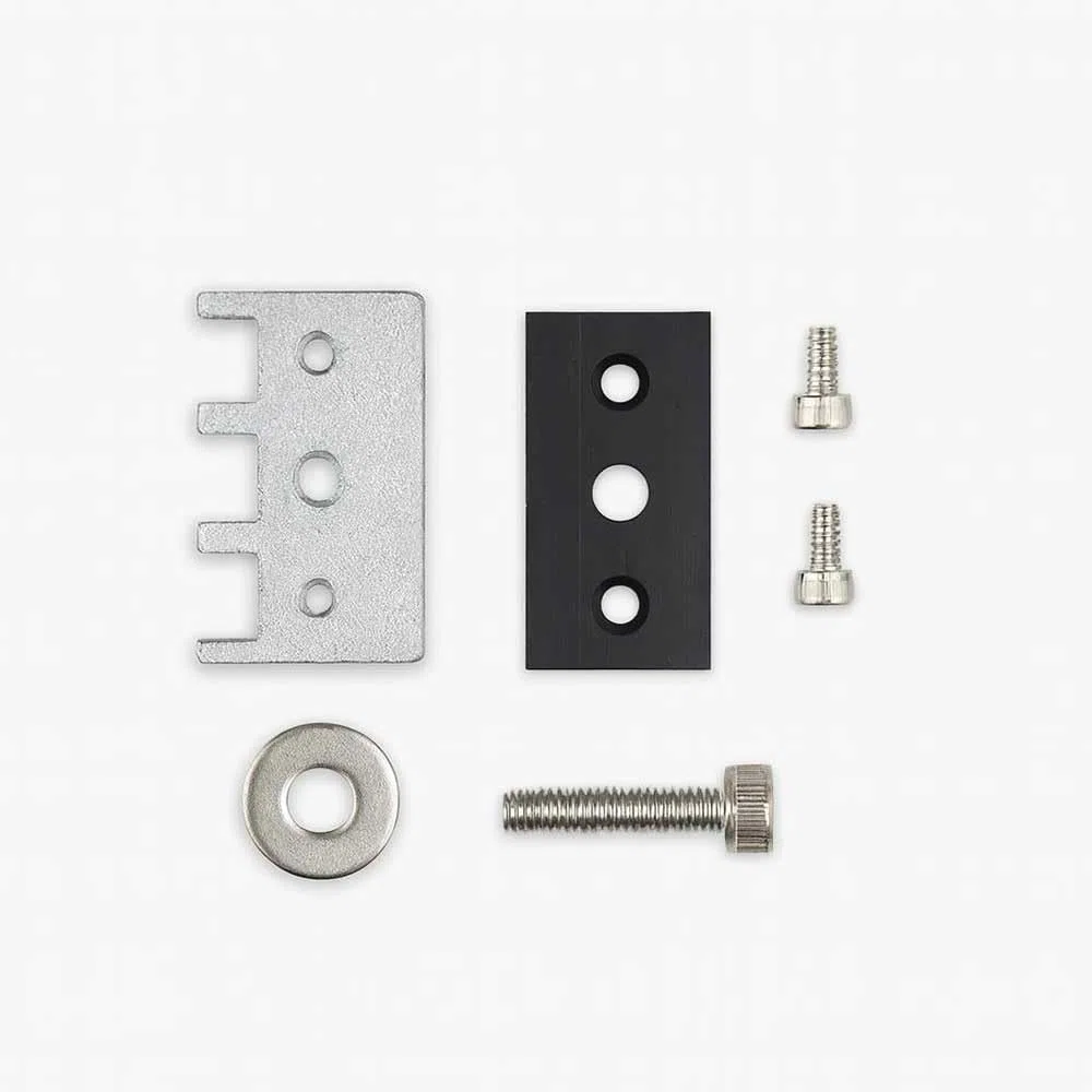 Set de 2 écrous pour VW T7 Multivan - California Beach - Custom Tourneo V710 - Kit de fixation pour rails de siège - Ensemble de montage professionnel pour aménagement de camping, fixation de meubles