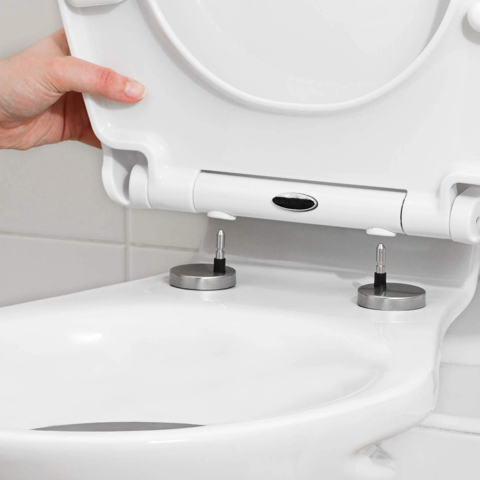 SA Products Lunette WC Clipsable Blanche avec Fermeture Douce | Abattant WC Universel à Déclipsage Rapide | Lunette de Toilette Ovale Thermodur Résistante, Cuvette Toilette Clipsable Facile à Nettoyer