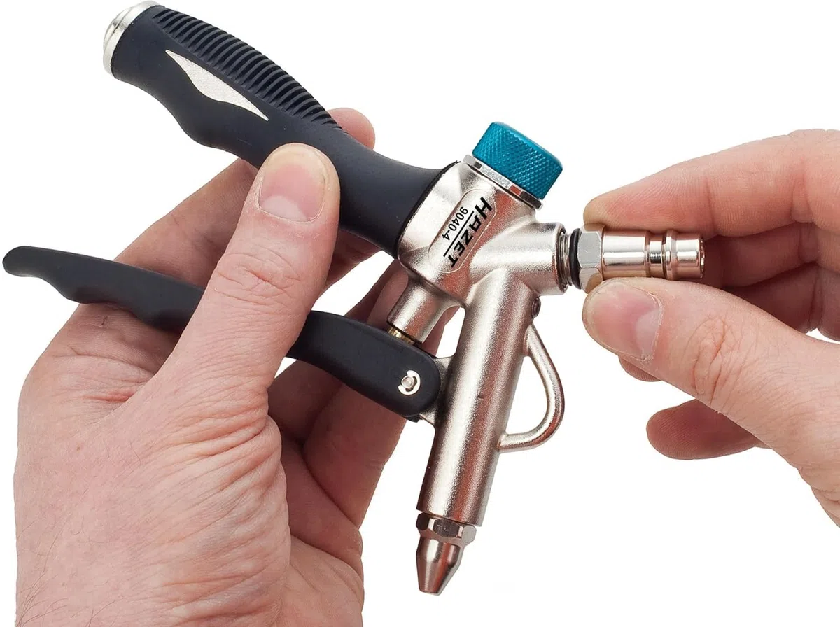 HAZET Pistolet de soufflage 2 voies 9040-4 - Raccord d'air sur la tête ou la poignée, pour éliminer les salissures fines dans les endroits difficiles d'accès - avec boîtier robuste en aluminium