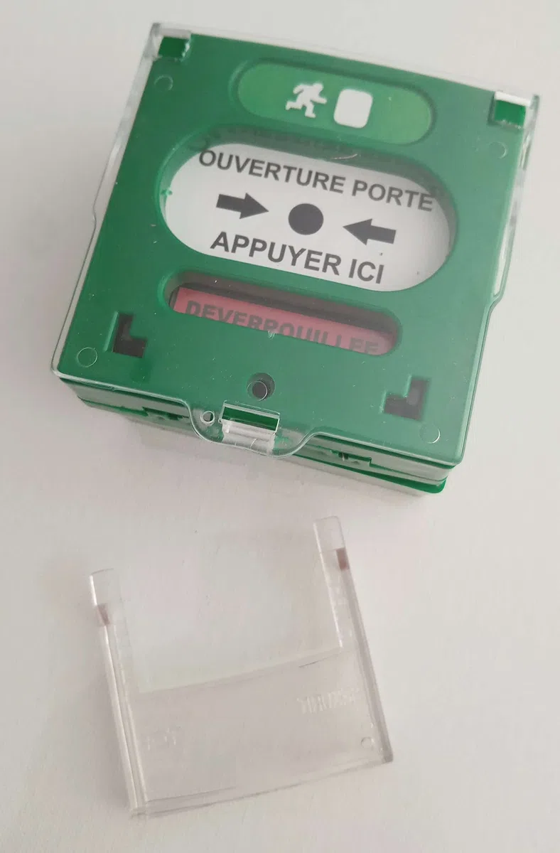 Déclencheur manuel vert 2 contacts avec capot pour déverrouillage d'issue de secours