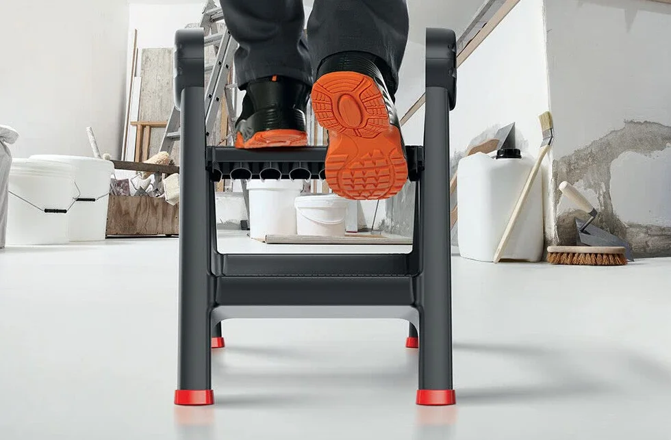 Kistenberg Escabeau Pliant avec 2 marches (accès des Deux côtés, Pliable, Charge maximale 150 kg, avec Pieds antidérapants, Plastique, 470 x 435 x 630 mm)
