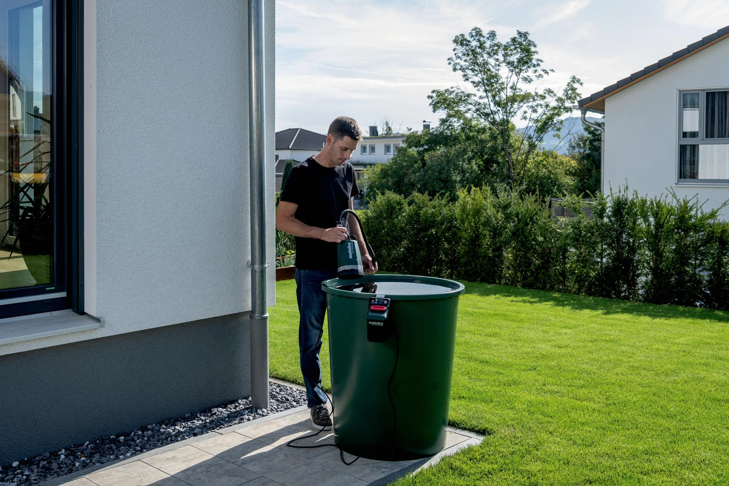 metabo Pompe Immergée TPF 18 LTX 2200, pour Récupérateur d'Eau 18V | Pompe à batterie flexible 2200 l/h, refoulement 22 m, aspiration plate 1 mm, sans batterie ni chargeur