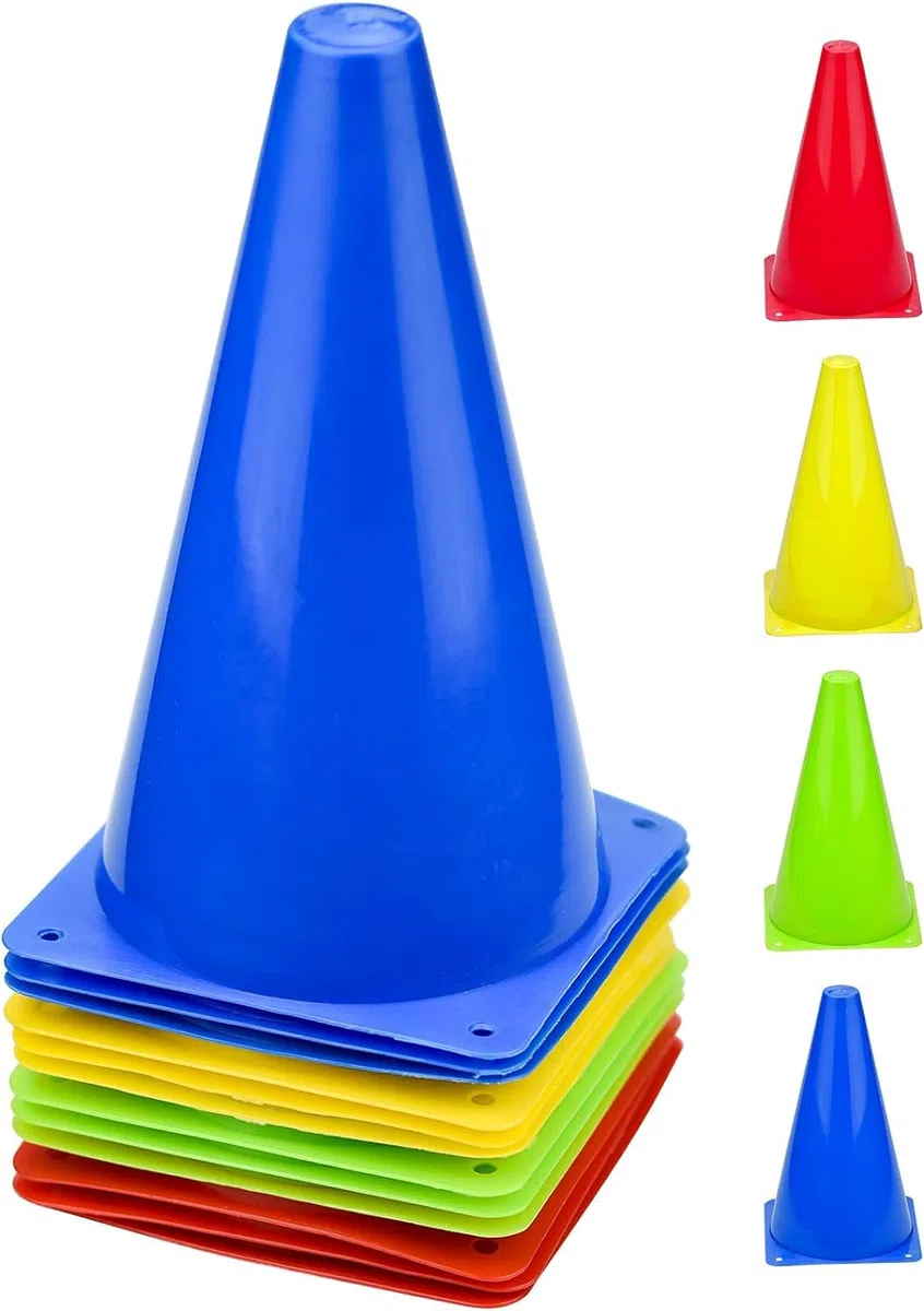 12pcs Cônes de Signalisation, 4 Couleurs Cones de Sport 23 Cm, Cone Plastique Activités Intérieures/Extérieures pour Football, Soccer, Jeux, Cône Entrainement, Plot Sport Enfant