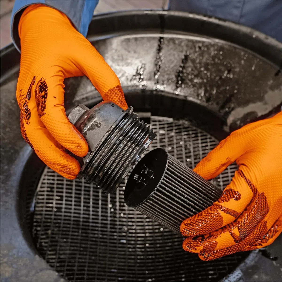 ViGOR Gants nitrile V6436-L Pack de 100 I excellente adhérence, antidérapant même en présence d'huile, de graisse, de produits chimiques et de saleté I Gants pour écran tactile I Orange, taille 9